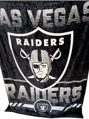 Las Vegas Raiders Black & White Plush Throw Blanket